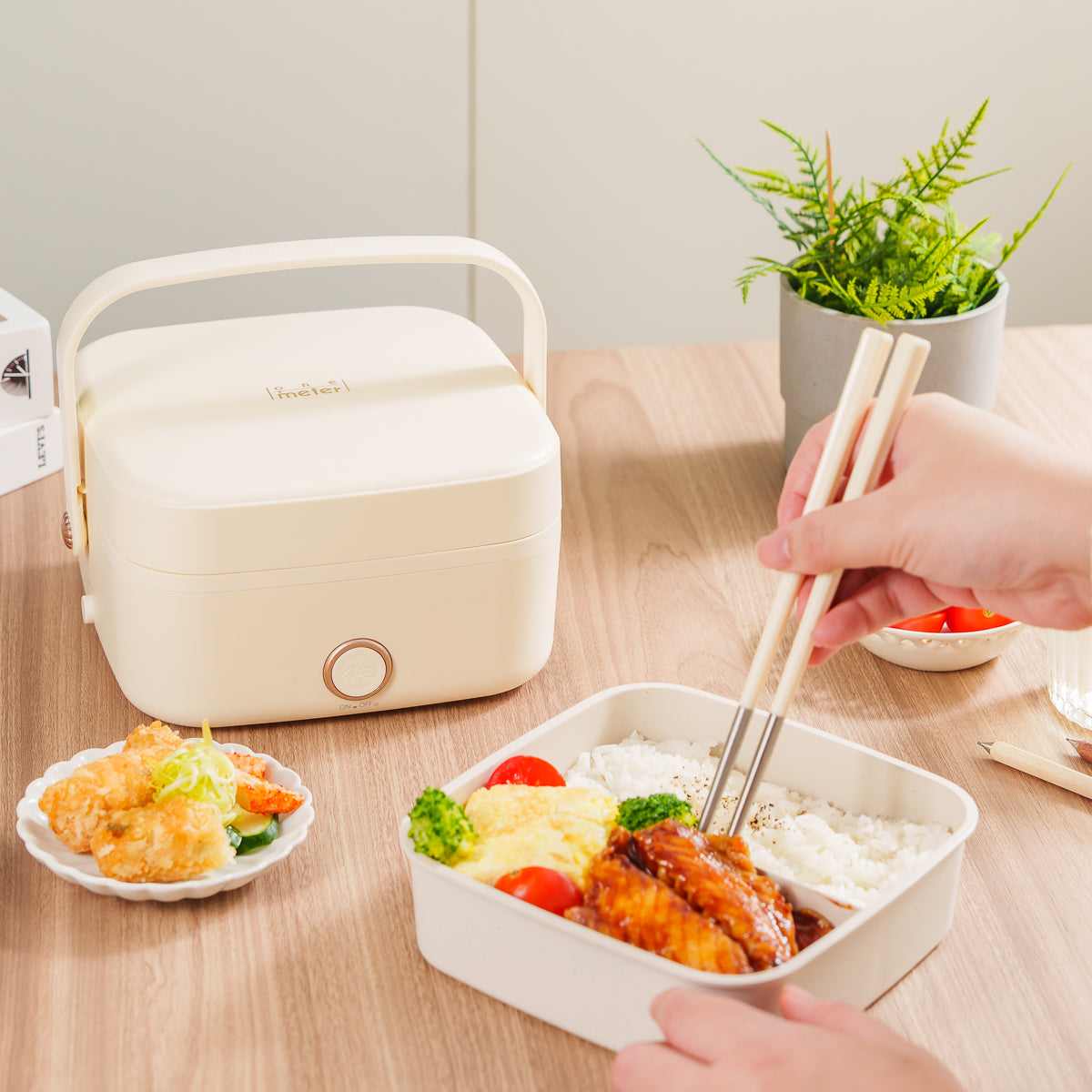 𝗼𝗻𝗲-𝗺𝗲𝘁𝗲𝗿 熊夯熱飯盒|無蒸汽免加水超靜音 x 70°C恆溫循環加熱