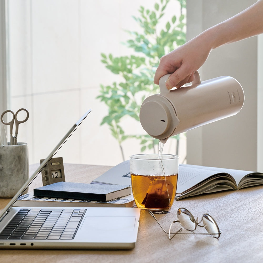 【全台獨家】日本 𝗿𝗲𝗰𝗼𝗹𝘁𝗲 麗克特 全球通用溫控電熱水壺|居家、旅行、出差溫暖的好夥伴!