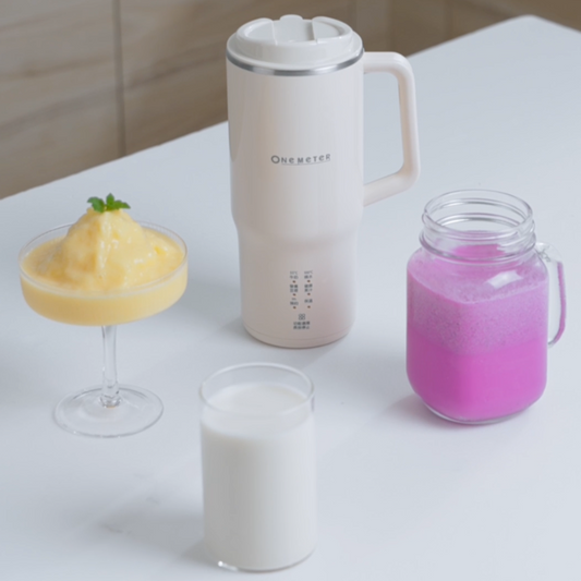 𝗼𝗻𝗲-𝗺𝗲𝘁𝗲𝗿 熱豆杯｜一鍵打豆漿 × 冰沙果汁🧊 x 輕巧隨行，一杯實現飲品自由！