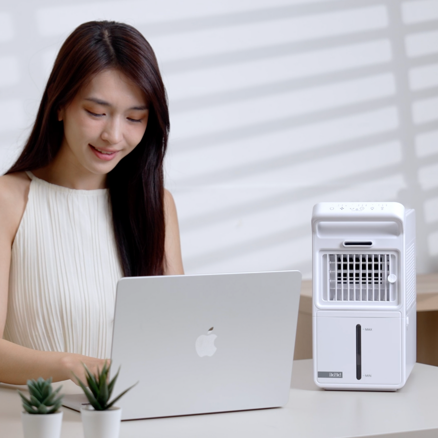 【熱銷𝟓𝟎𝟎萬】𝒊𝒌𝒊𝒊𝒌𝒊 冰機靈｜10秒瞬降溫，微米霧化更清爽！整晚電費不到1元
